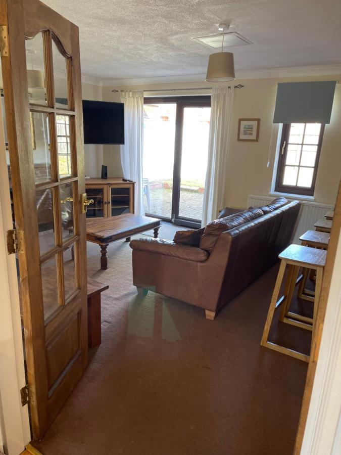 Large, Quiet, Sleeps 16, 4 Bathrooms, Parking, Leicester Exterior foto