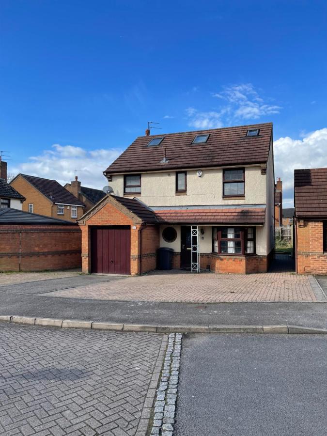 Large, Quiet, Sleeps 16, 4 Bathrooms, Parking, Leicester Exterior foto